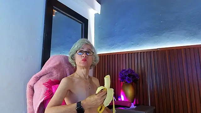 miss_monserrate01 라이브 XXX 채팅