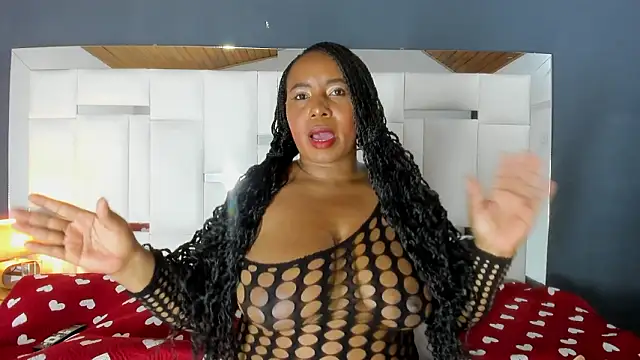 HilarySolis Chat XXX in diretta