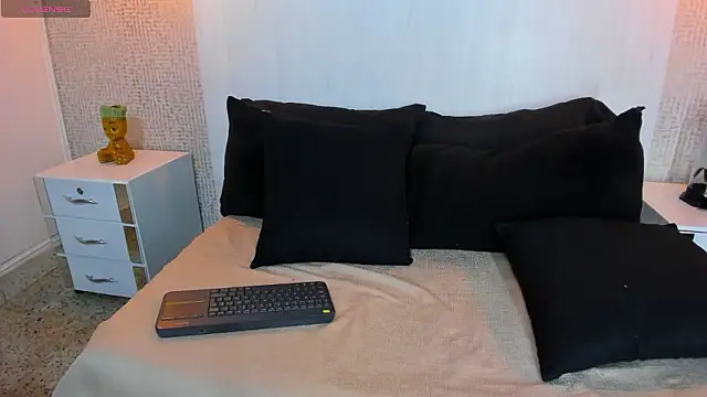 SharonTygaX Webcam Show