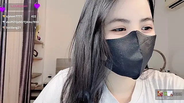 Chat XXX en directo de _Lynh_