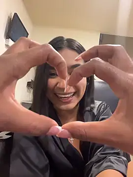 AlyssaRay's Live XXX Chat