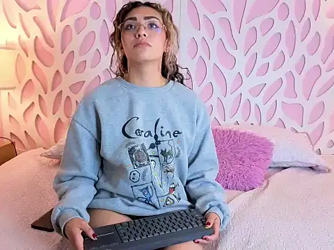 AdaraAngel – Naživo XXX chat