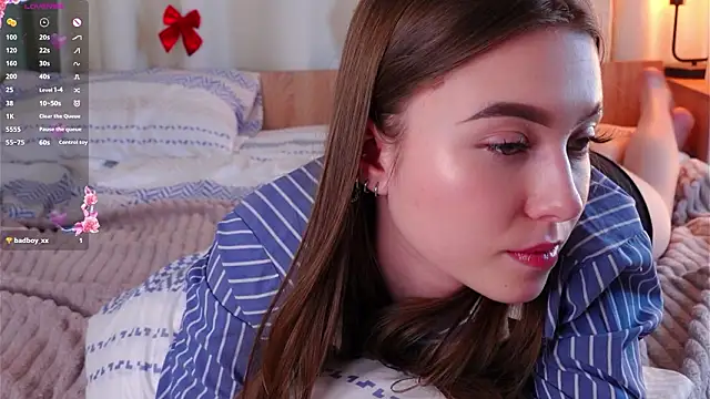 LorileeRuetz's Live XXX Chat