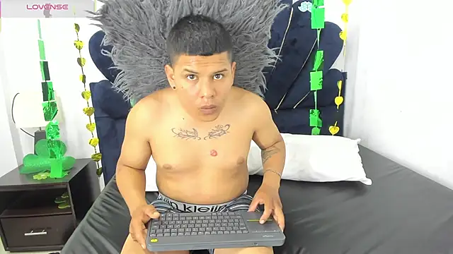 Greycy-and-Jack Live XXX-chat