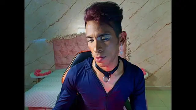 Pokazy przed kamerką – monserrat_petite