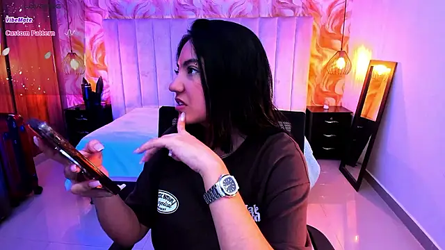 miichael_black Adlı Modelin Canlı XXX Sohbeti