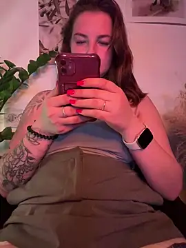 XXX chat uživo modela MayaMystic