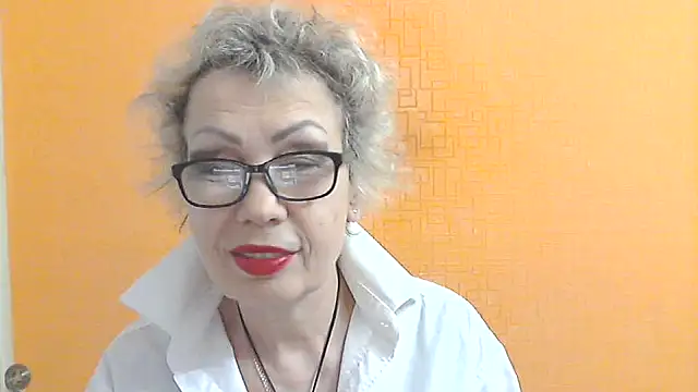 Czat XXX na żywo – NessyJenixs