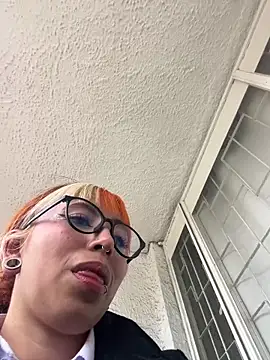 Sallem_Pink Webcam-Show