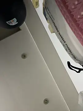 XXX chat uživo modela Lovelyanan