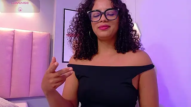 Czat XXX na żywo – CamilaLevy