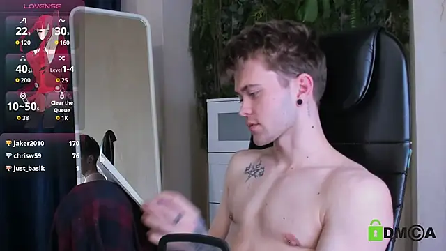 Pertunjukan Kamera Web Tomas_Norton