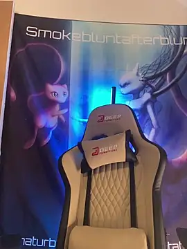 Smokebluntafterblunt: вебкам-шоу