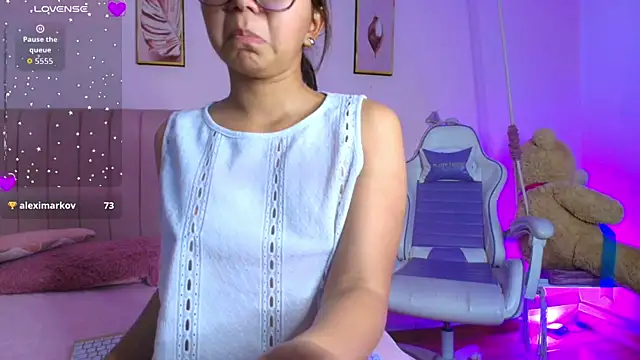 Zoow_bluussh Chat XXX in diretta