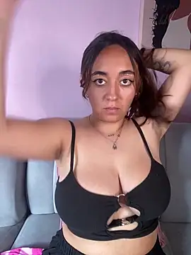 Im_Luuu's Live XXX Chat