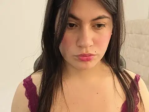 hasszul_2 Adlı Modelin Canlı XXX Sohbeti