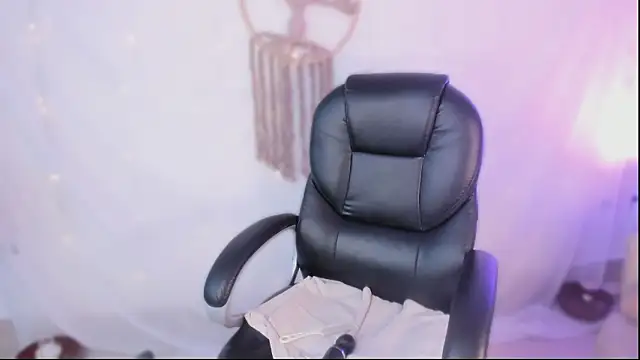 Pokazy przed kamerką – _Riley_Reid_