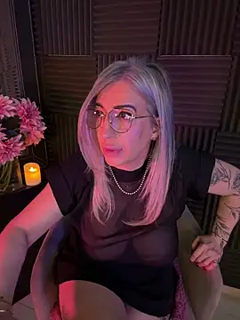 Chat +18 de SexyVic_69 ao vivo