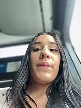 __IRIS__ 라이브 XXX 채팅