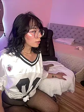 Silvanna-Moree Live XXX-Chat