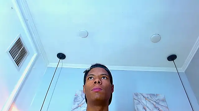 Santiago_Ortiz_'s Live XXX Chat