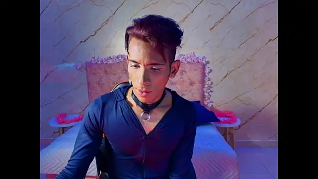 monserrat_petite Webcam show