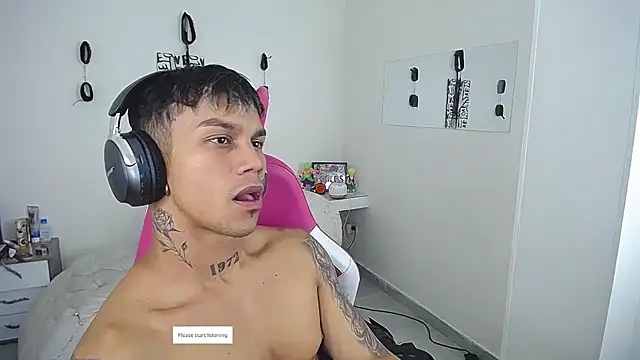 Leonard_Price Adlı Modelin Web Kamerası Şovu