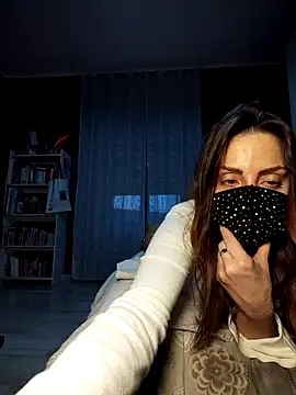 Czat XXX na żywo – Akemi_rossi