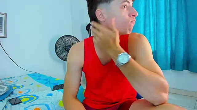 AlessandroDybala Adlı Modelin Canlı XXX Sohbeti