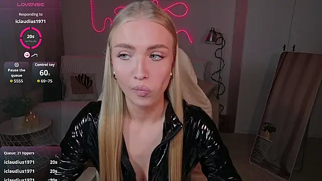 แชท XXX สดของ TessaGrays