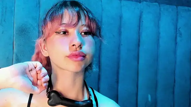 kitty_gang_'s Live XXX Chat