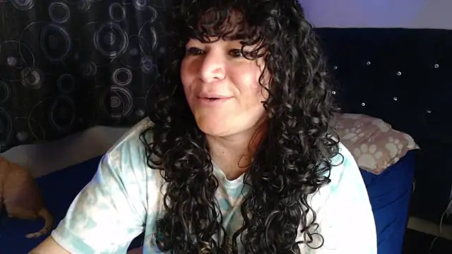 ANGELIQUE_KLANE Adlı Modelin Canlı XXX Sohbeti