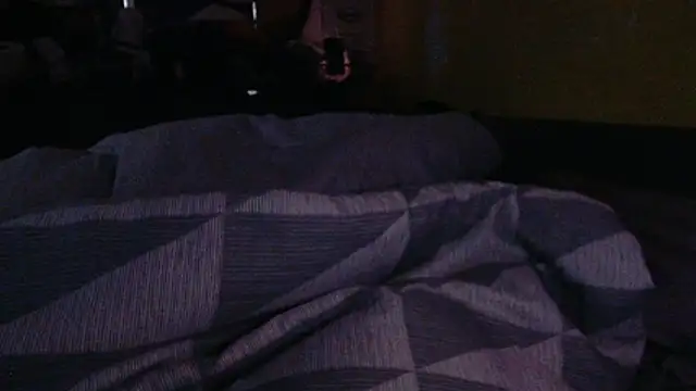 Pertunjukan Kamera Web Lacht_Liden