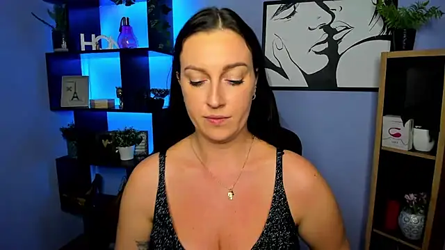 Онлайн чат XXX FUN_AMI