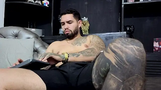 matteosantos 在線直播表演