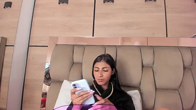 karol_lewiss – Live XXX-chat