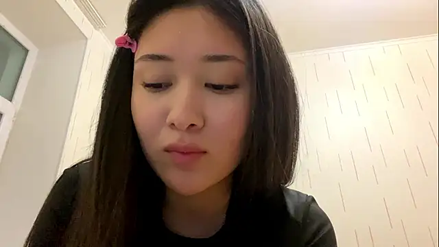 YourMiIa live XXX chat