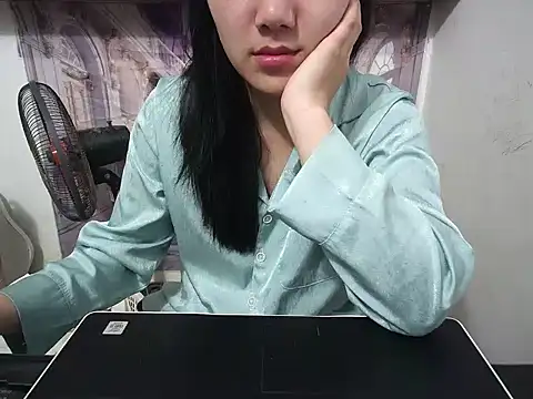 Myty_baby Live XXX Chat