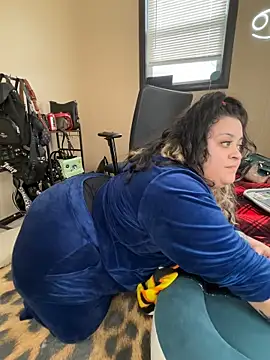 Tillymarie: διαδικτυακό σόου στην κάμερα