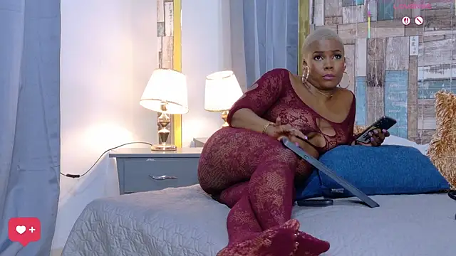 Chatroom XXX en direct de DashaSousaa