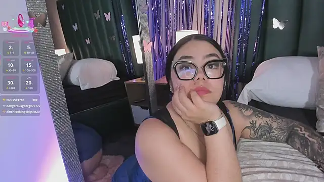 juicy_led_'s Live XXX Chat