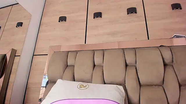 Živý XXX chat karol_lewiss