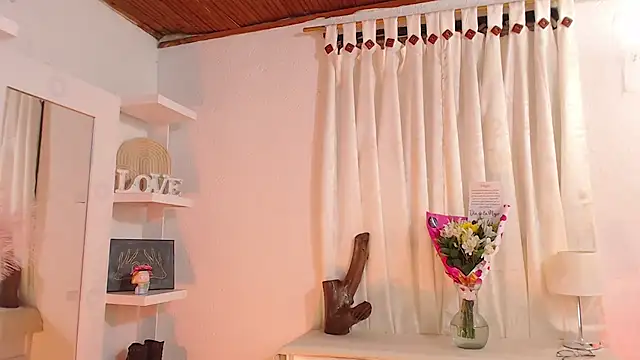 _Kim__M's Live XXX Chat