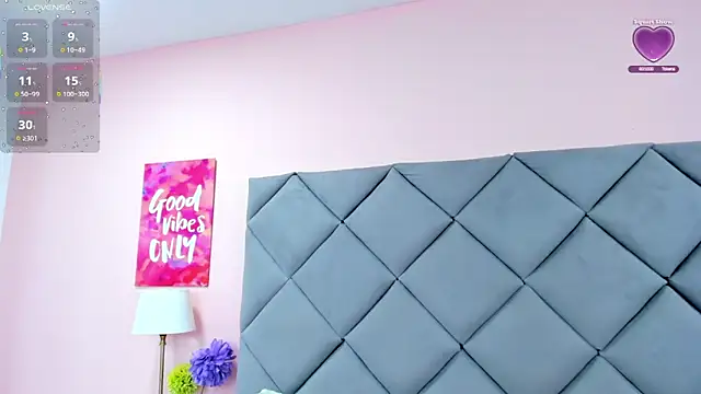 SienaStonee 现场XXX聊天