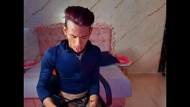 Webkamerová show monserrat_petite