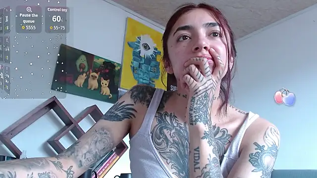 ZoeBakers_'s Live XXX Chat