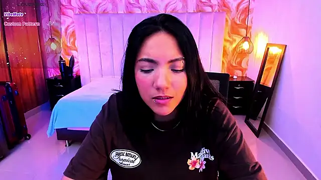 Chat +18 de miichael_black ao vivo