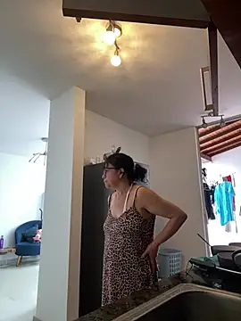 Sharongirl07 live XXX chat