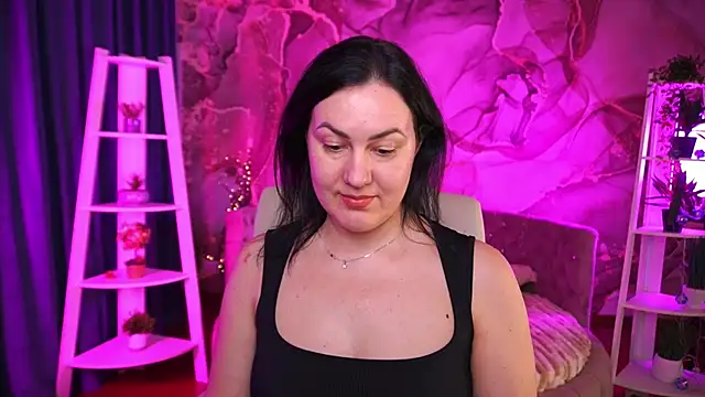 VelvetLuck's Live XXX Chat