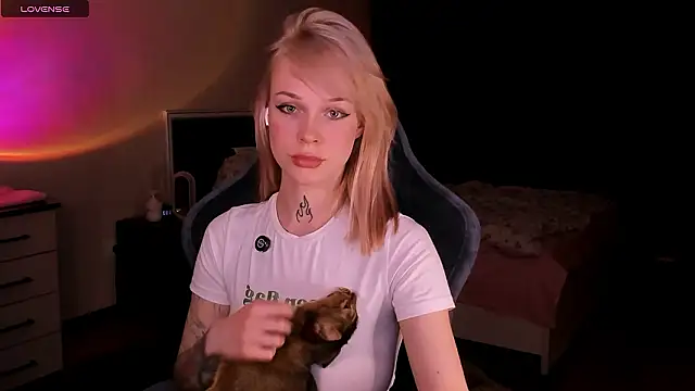 Polusladkoye Pertunjukan Webcam